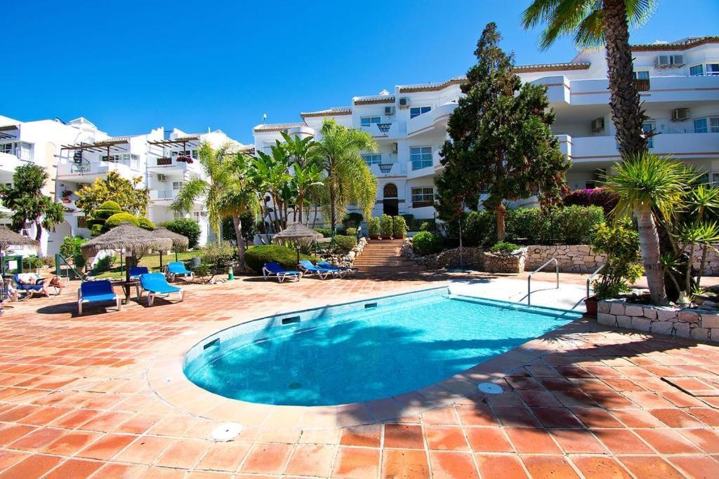 Stylish One Bed Apartment At Matchroom Country Club Fuengirola Exterior photo